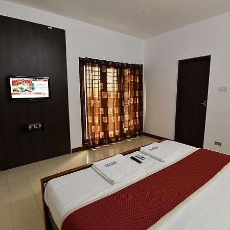 Lake View Hotel Madurai Exterior photo