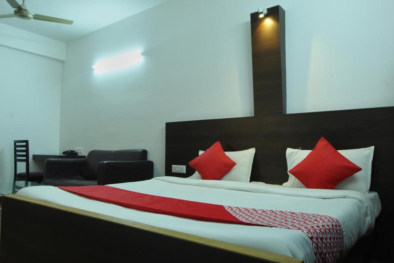 Lake View Hotel Madurai Exterior photo